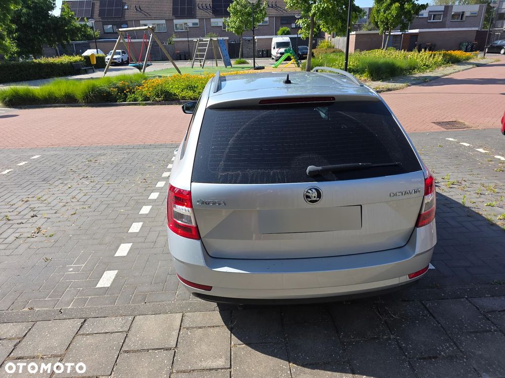Skoda Octavia 2.0 TDI Ambition - 4
