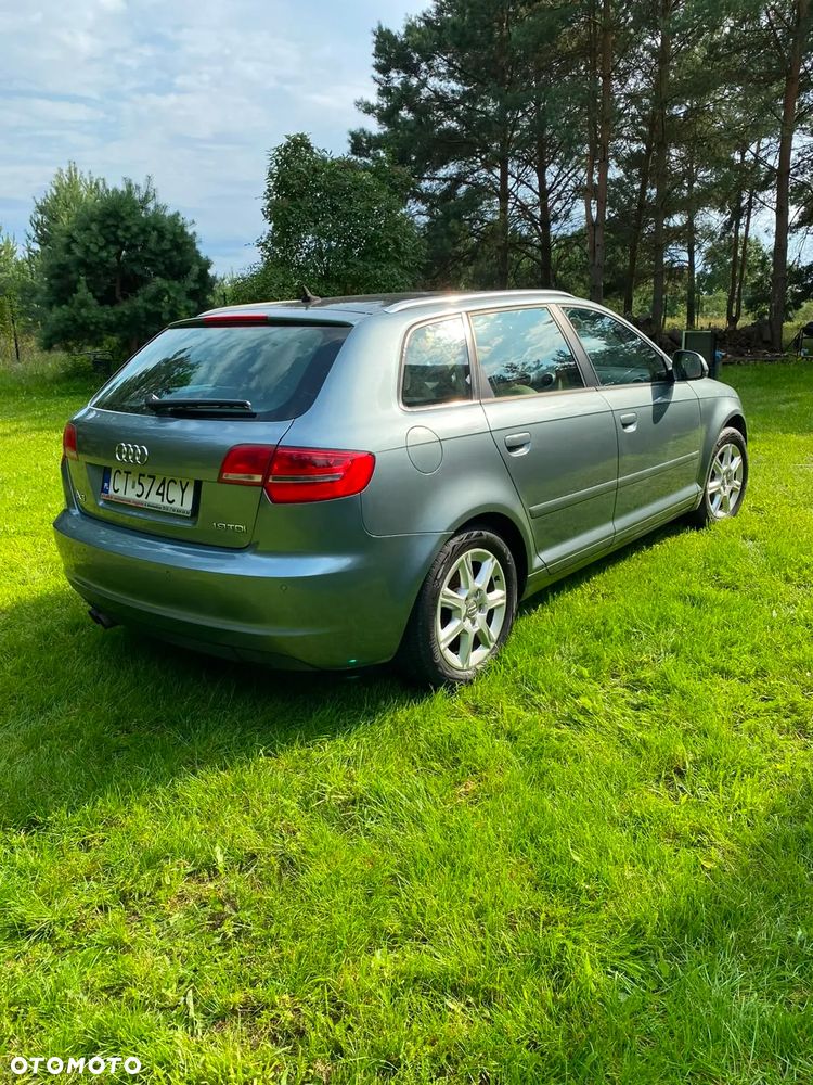 Audi A3 Sportback 1.9 TDI DPF Ambiente - 2