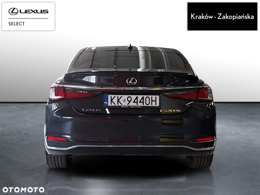 Lexus ES 300h Prestige - 9