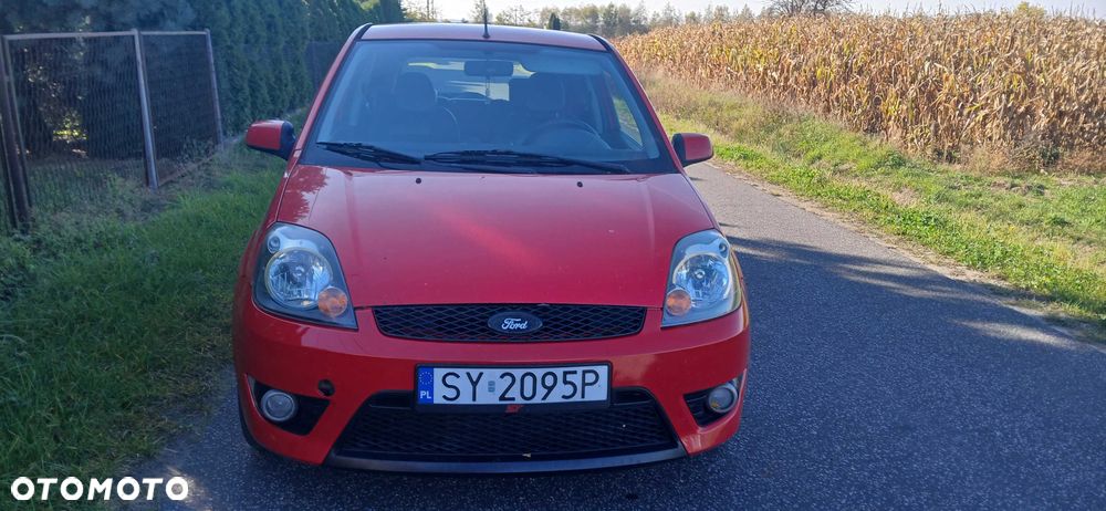 Ford Fiesta - 2