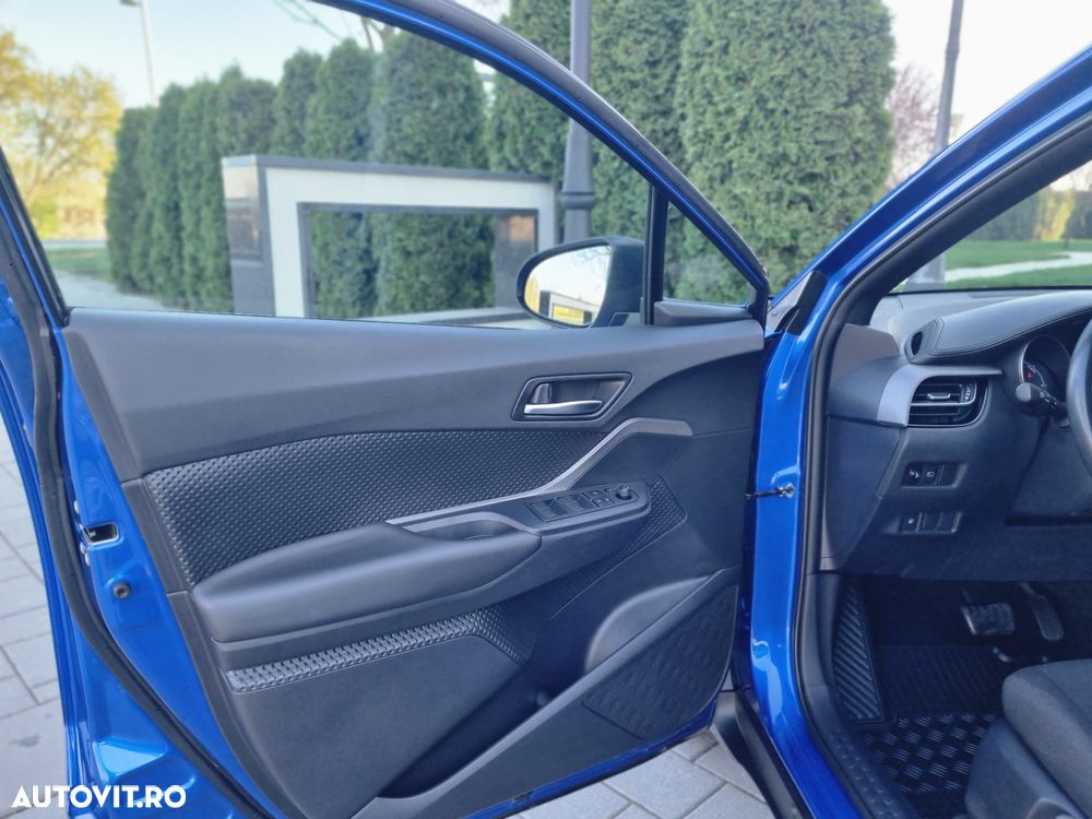 Toyota C-HR Style Selection - 23