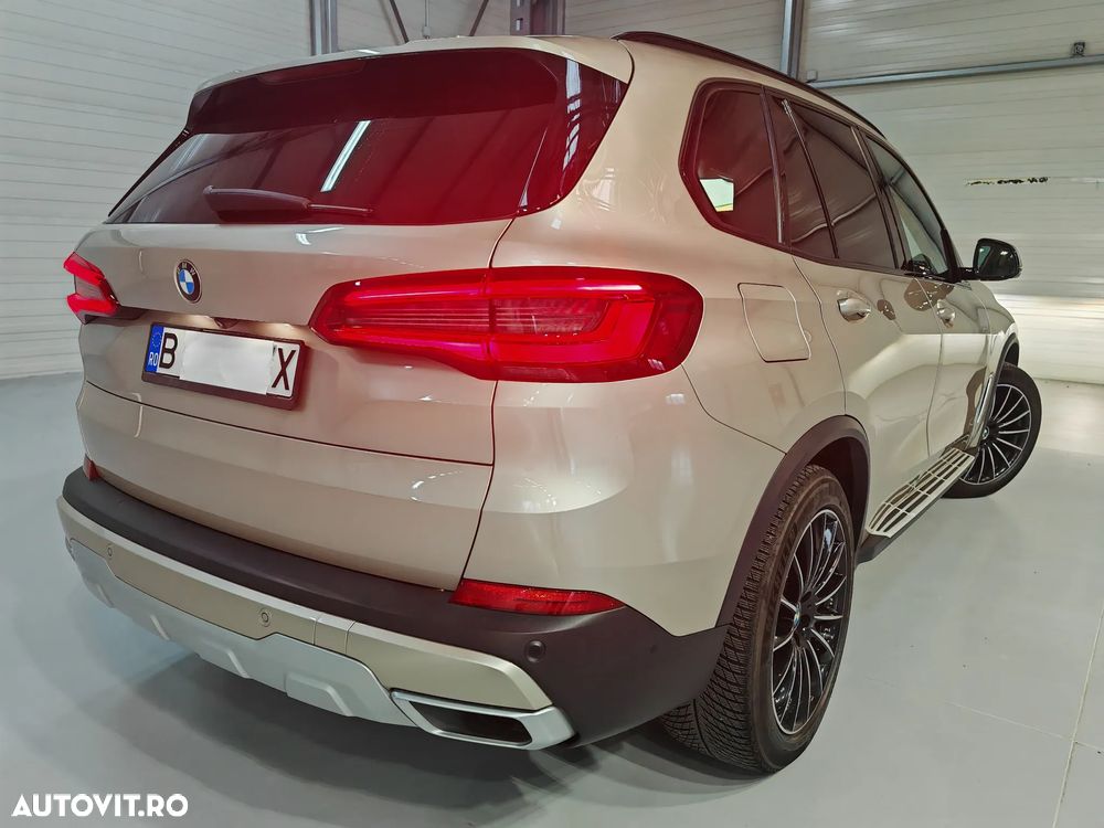 BMW X5 xDrive40i - 23