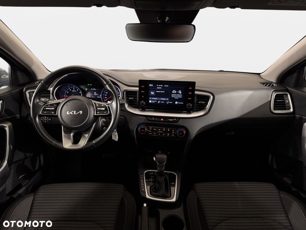 Kia XCeed - 16