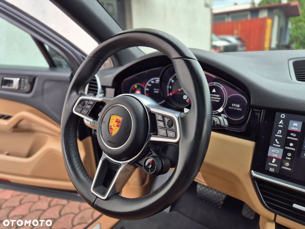 Porsche Cayenne Platinum Edition - 31