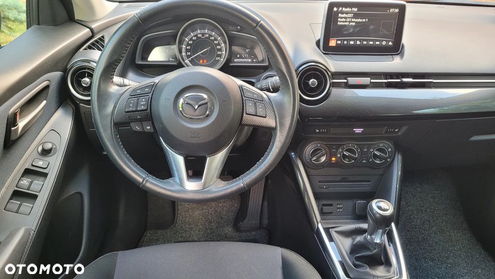 Mazda 2 - 5