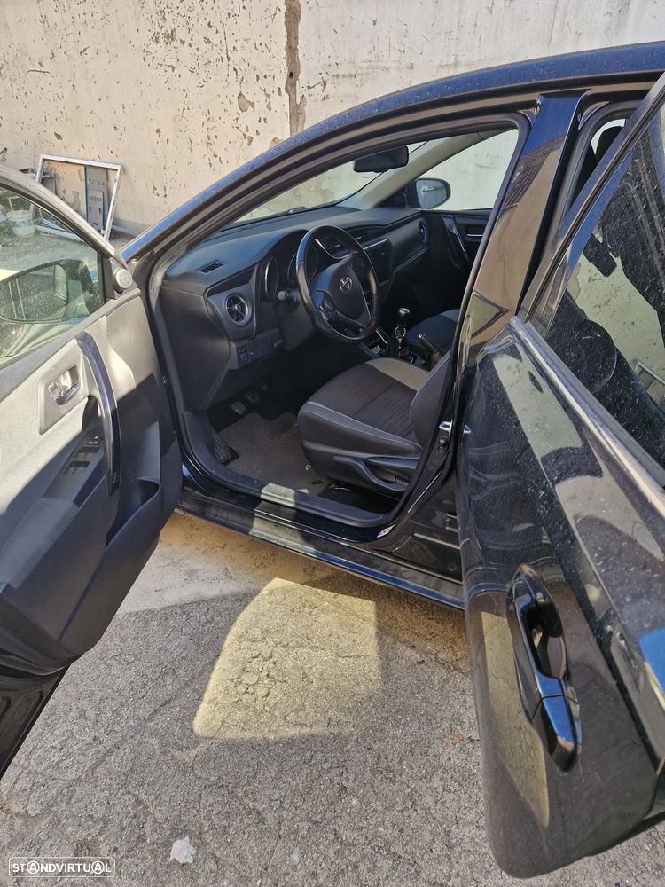 Toyota Auris 1.6 D-4D Comfort - 6