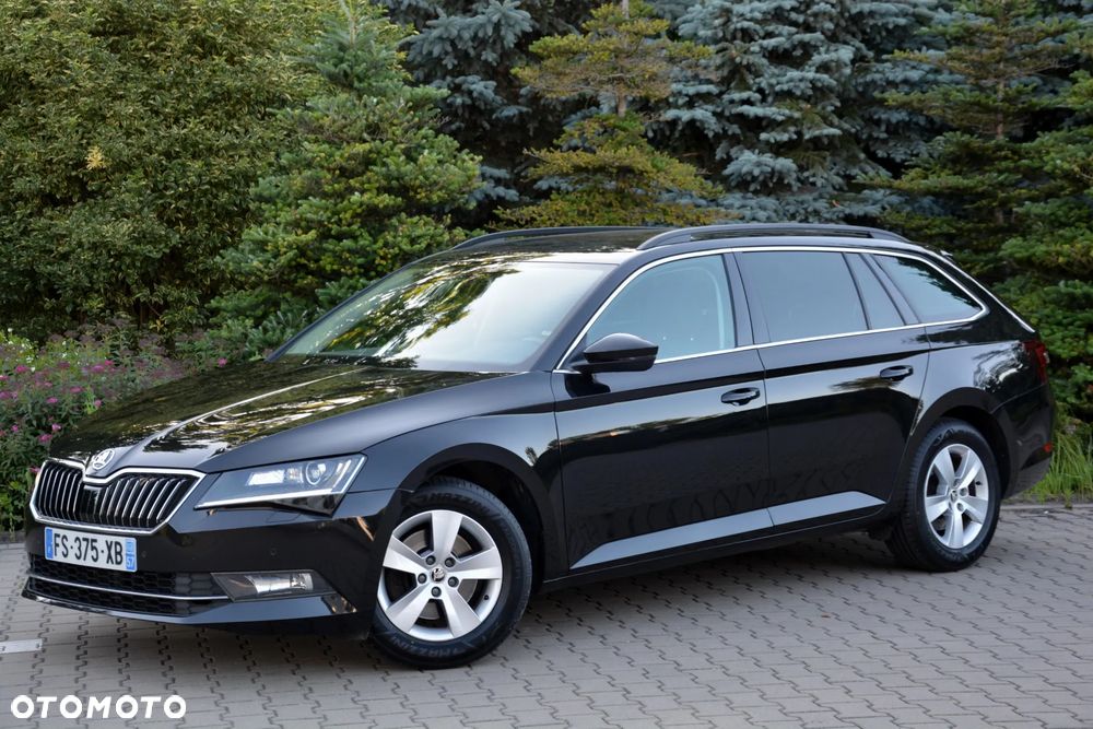 Skoda Superb 2.0 TDI DSG Ambition - 12