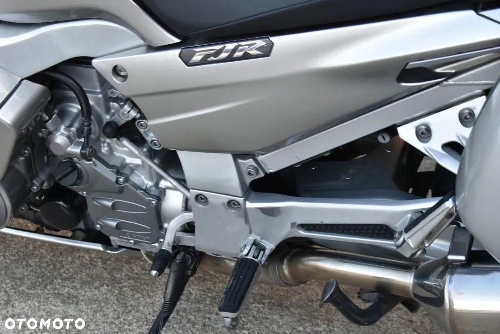 Yamaha FJR - 19