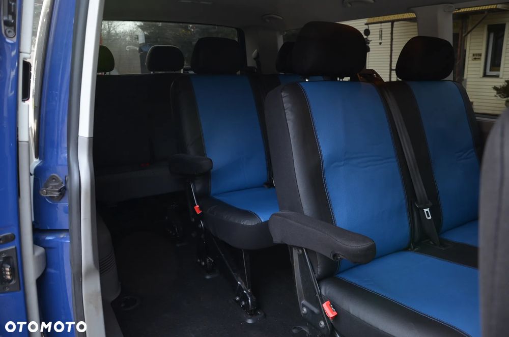 Volkswagen Caravelle - 11