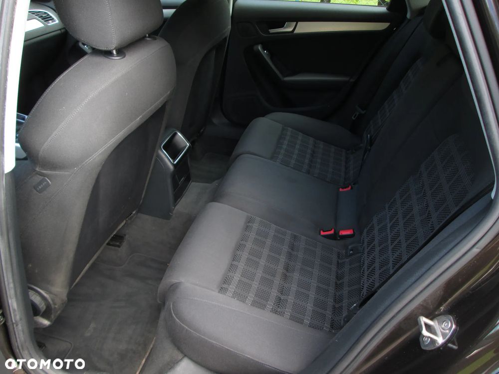 Audi A4 Avant 2.0 TDI DPF Ambition - 14