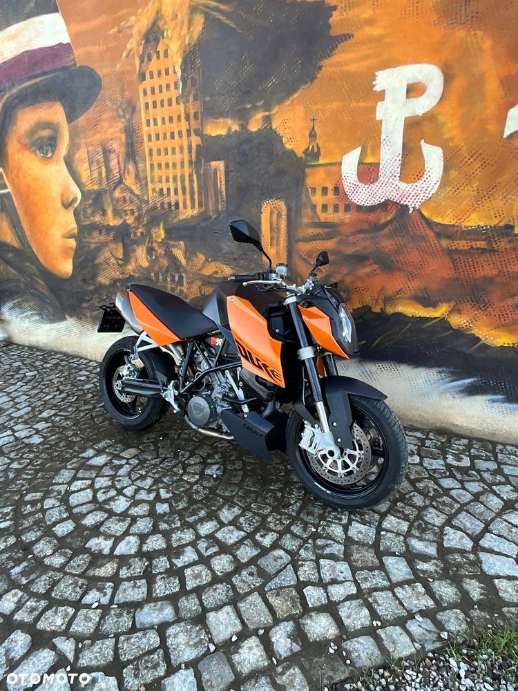 KTM Super Duke - 12