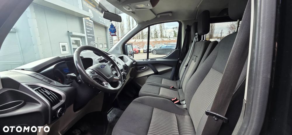 Ford TRANSIT CUSTOM - 28