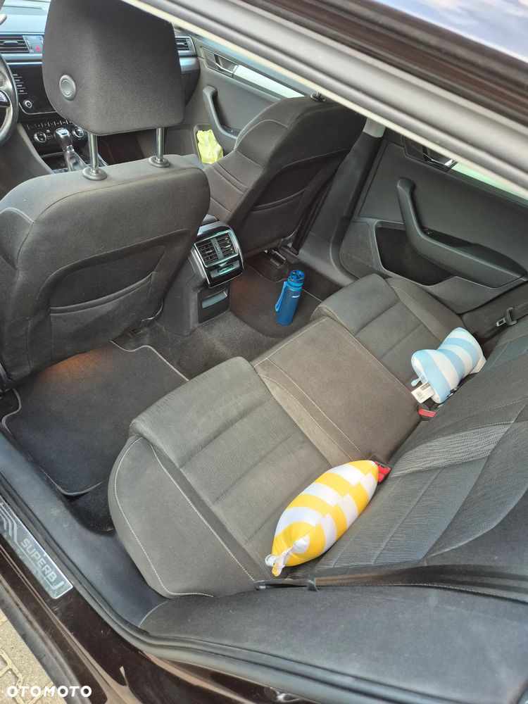 Skoda Superb 1.6 TDI Ambition - 11
