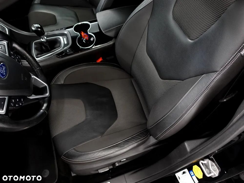 Ford Mondeo 2.0 TDCi Titanium - 14