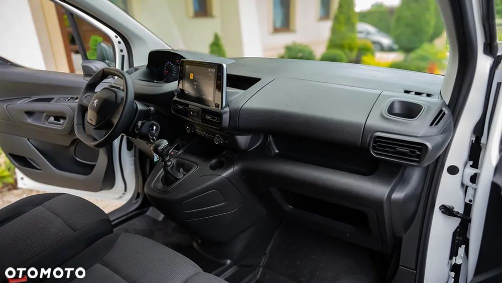 Peugeot PARTNER - 27