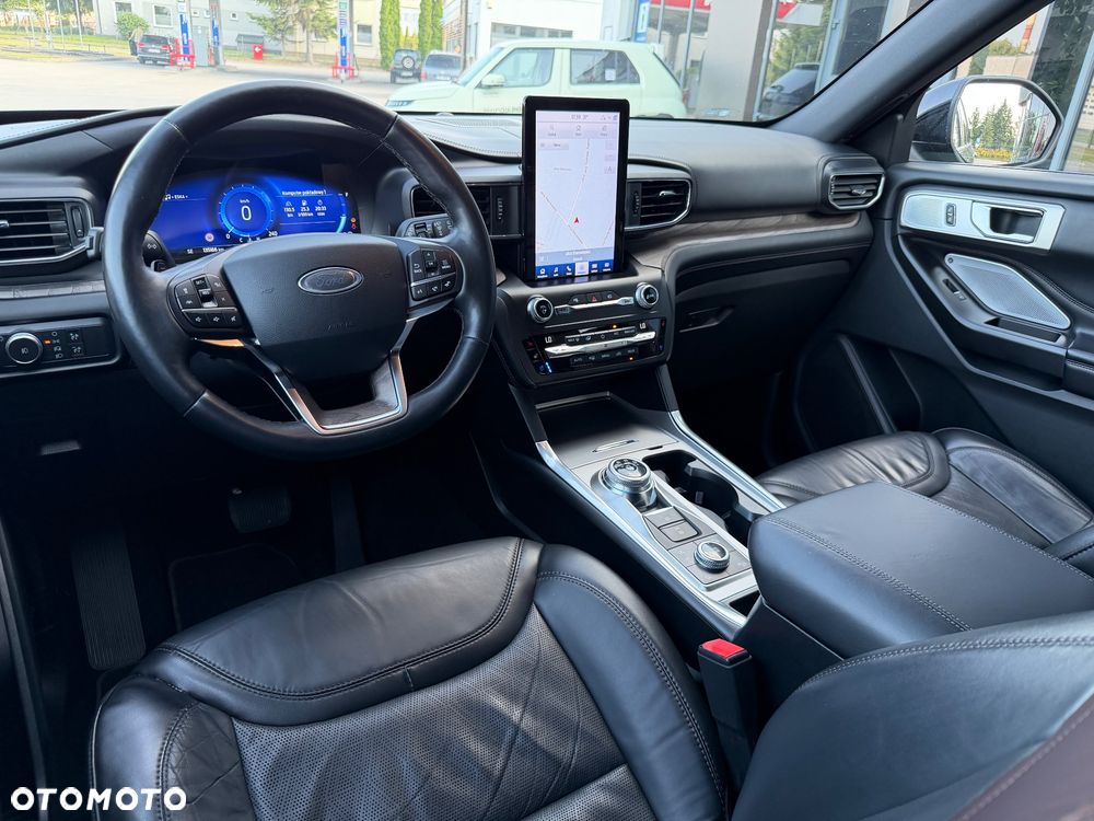 Ford Explorer - 10