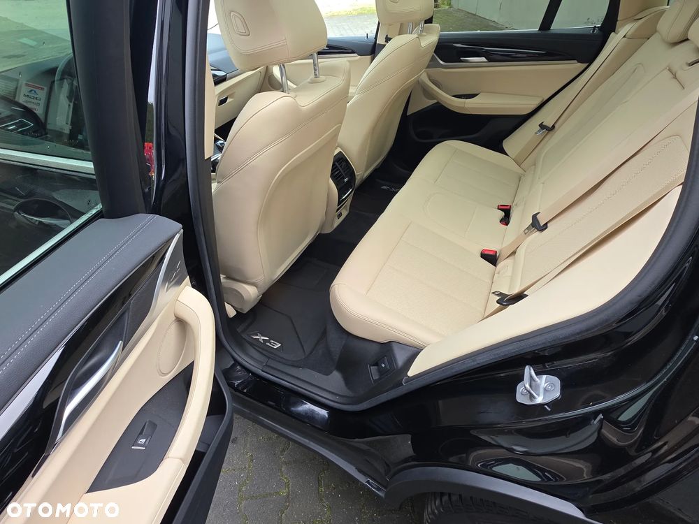 BMW X3 xDrive30d xLine - 26