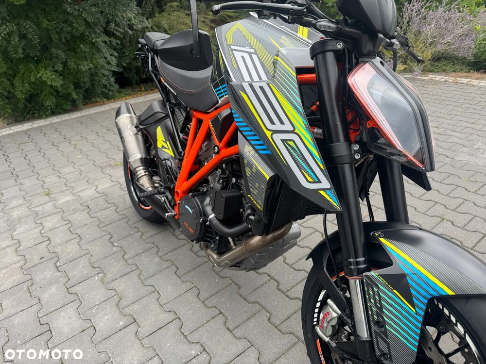 KTM Super Duke - 18