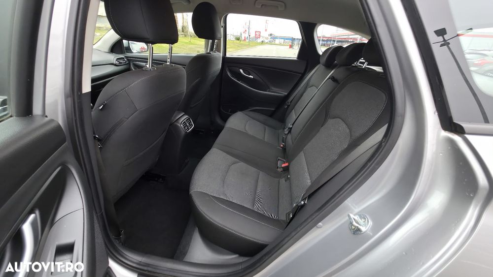 Hyundai i30 1.6 CRDI DCT Trend - 16