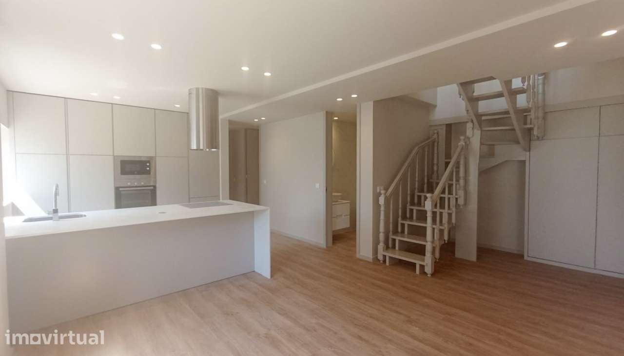 Venda de Apartamento T3 duplex, Póvoa de Varzim - Grande imagem: 4/18