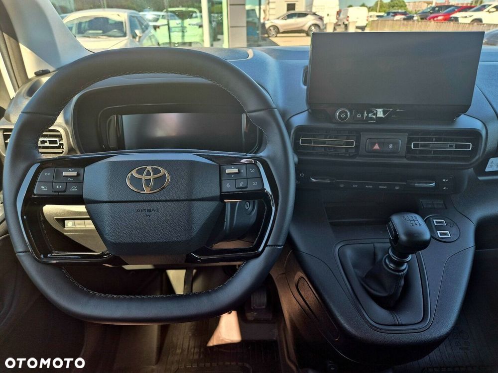 Toyota Proace City - 13