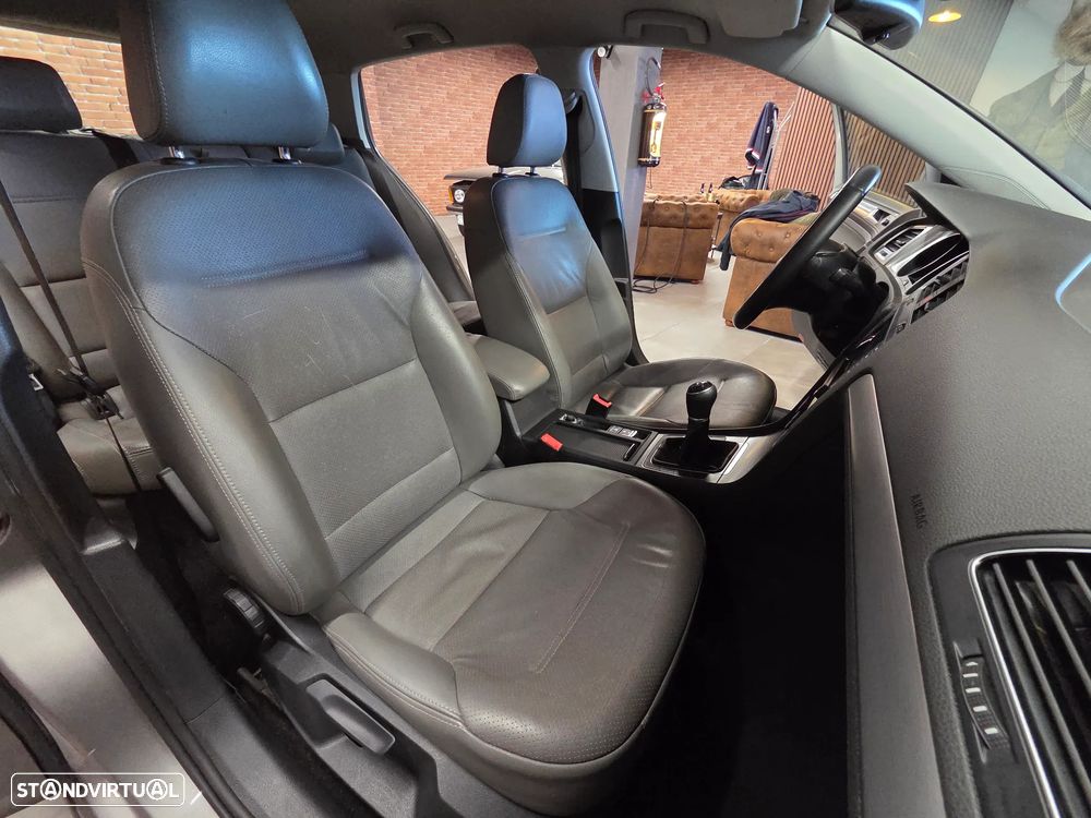 VW Golf 1.6 TDi BlueMotion Trendline - 19