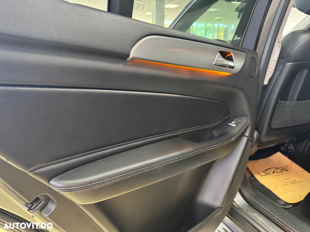Mercedes-Benz GLS 350 d 4MATIC 9G-TRONIC AMG Line - 24