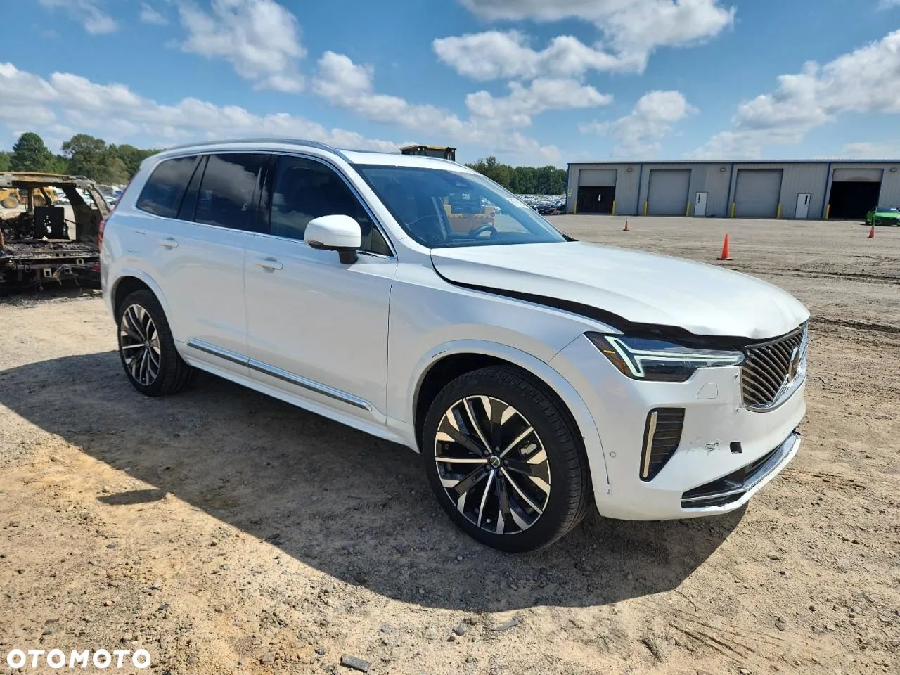 Volvo XC 90 - 1