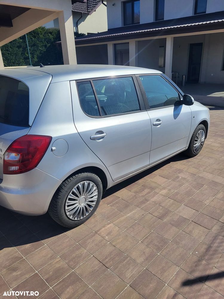 Skoda Fabia - 8