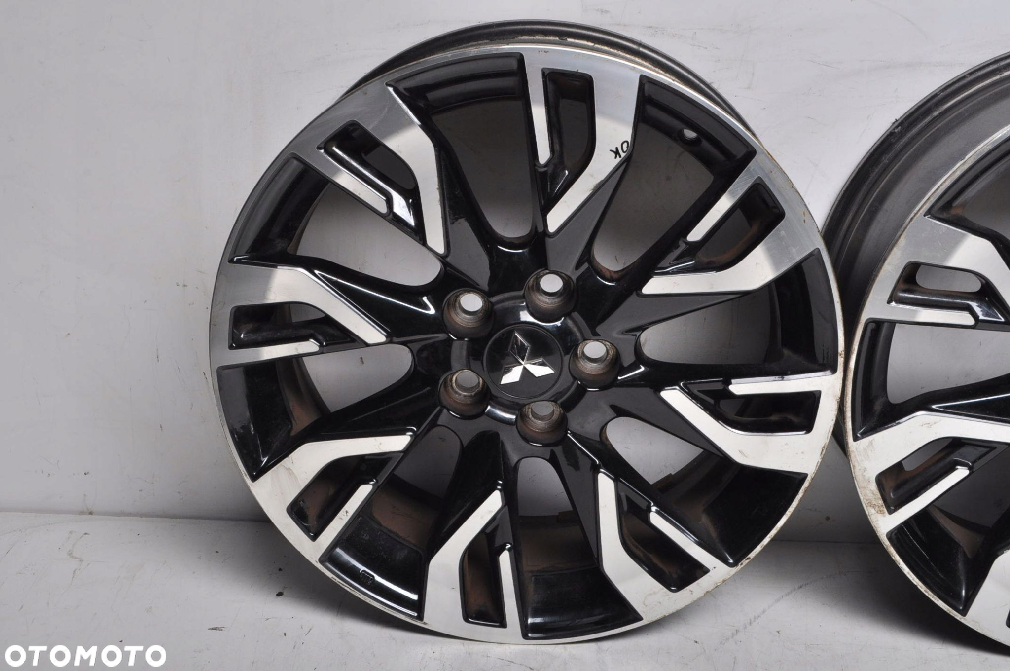 MITSUBISHI OUTLANDER ASX FELGI ALUMINIOWE R18 7J 5X114.3 ET38 - 13