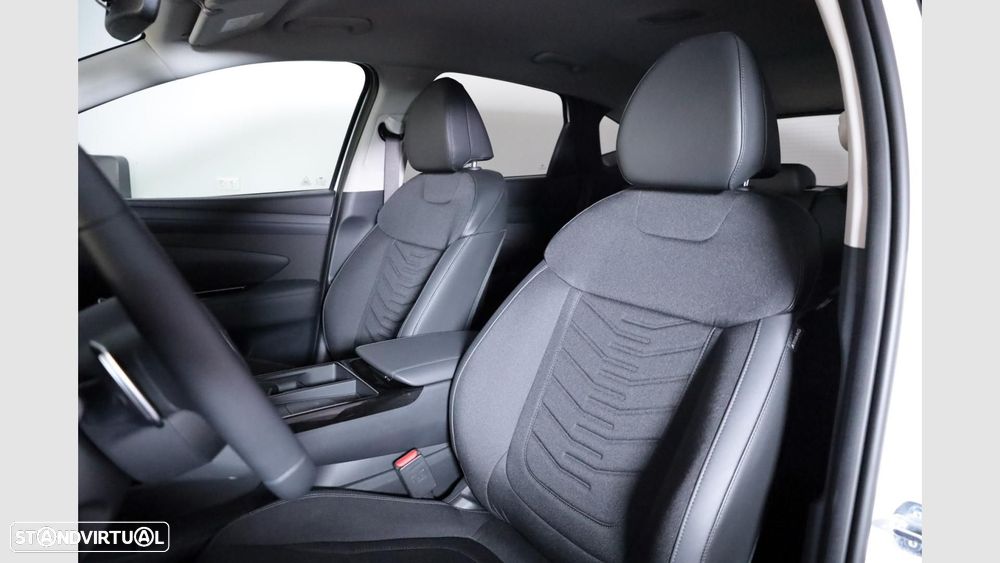 Hyundai Tucson 1.6 T-GDI PHEV e-Vanguard + TT - 16