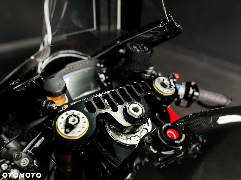 Ducati Panigale V4R - 23