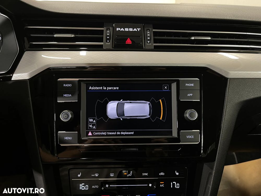 Volkswagen Passat 1.5 TSI ACT DSG Comfortline - 14