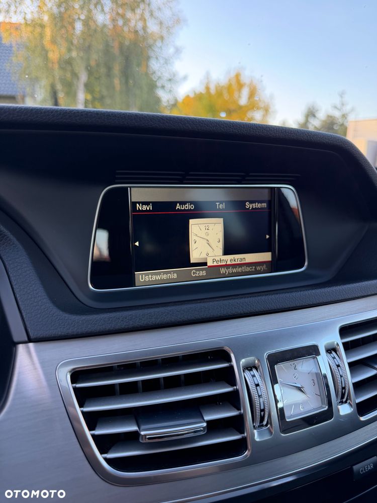 Mercedes-Benz Klasa E 300 CDI DPF BlueEFFICIENCY 7G-TRONIC - 18