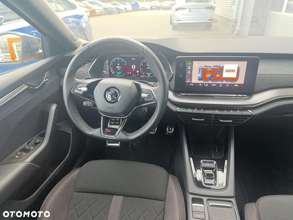 Skoda Octavia 2.0 TSI DSG RS - 10