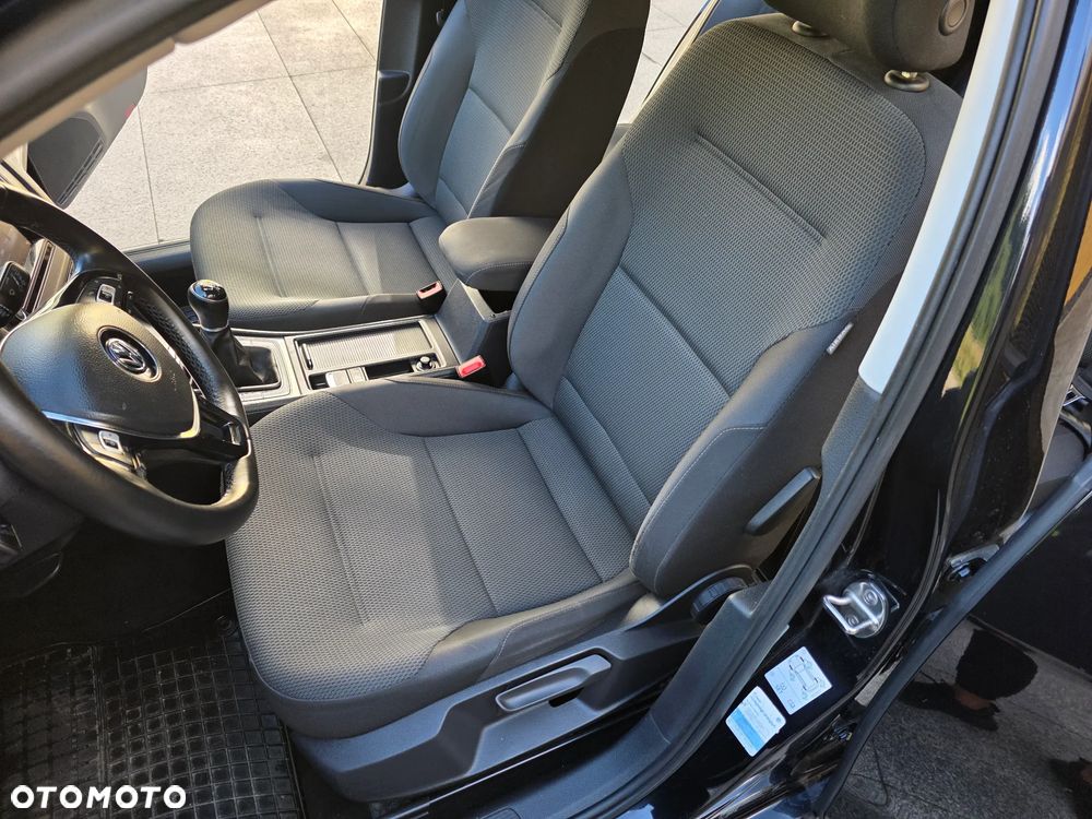 Volkswagen Golf 1.2 TSI Comfortline - 24