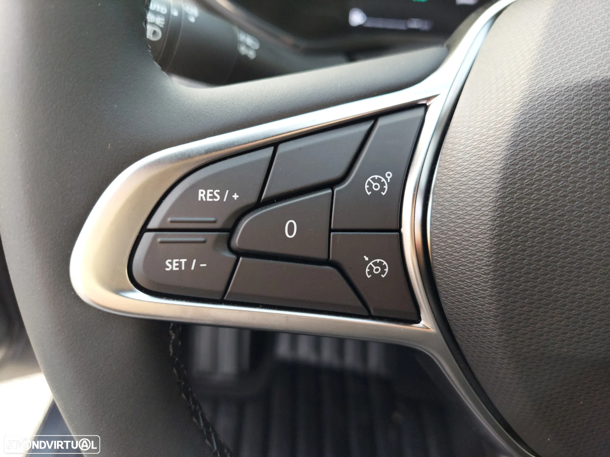 Renault Clio 1.6 E-Tech Full Hybrid Techno - 18