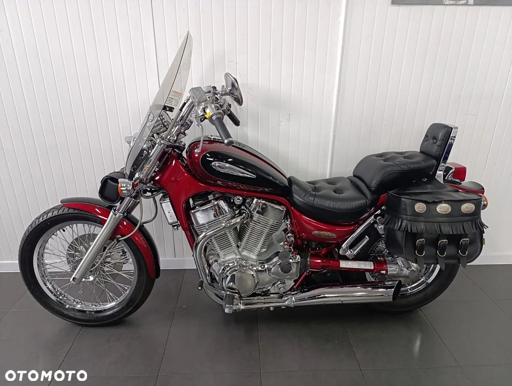 Suzuki Intruder - 6