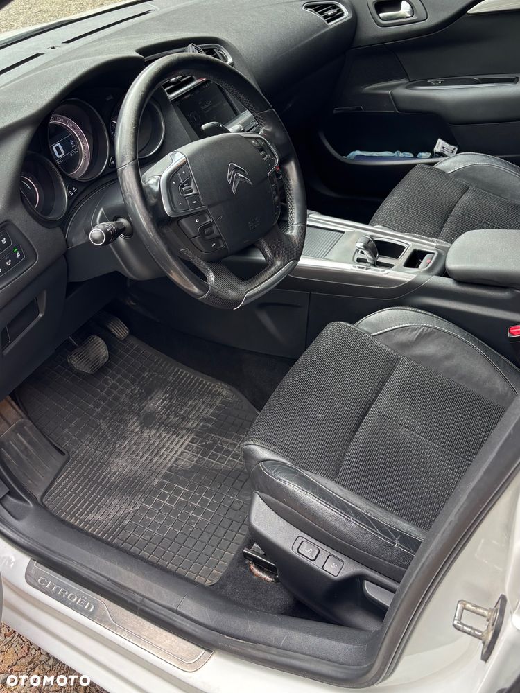 Citroën C4 1.6 e-HDi Exclusive MCP - 11