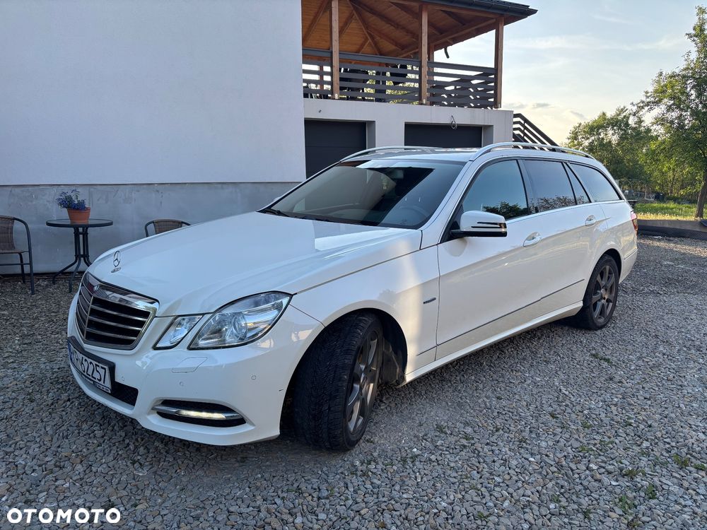Mercedes-Benz Klasa E 220 CDI DPF BlueEFFICIENCY Automatik Avantgarde - 8