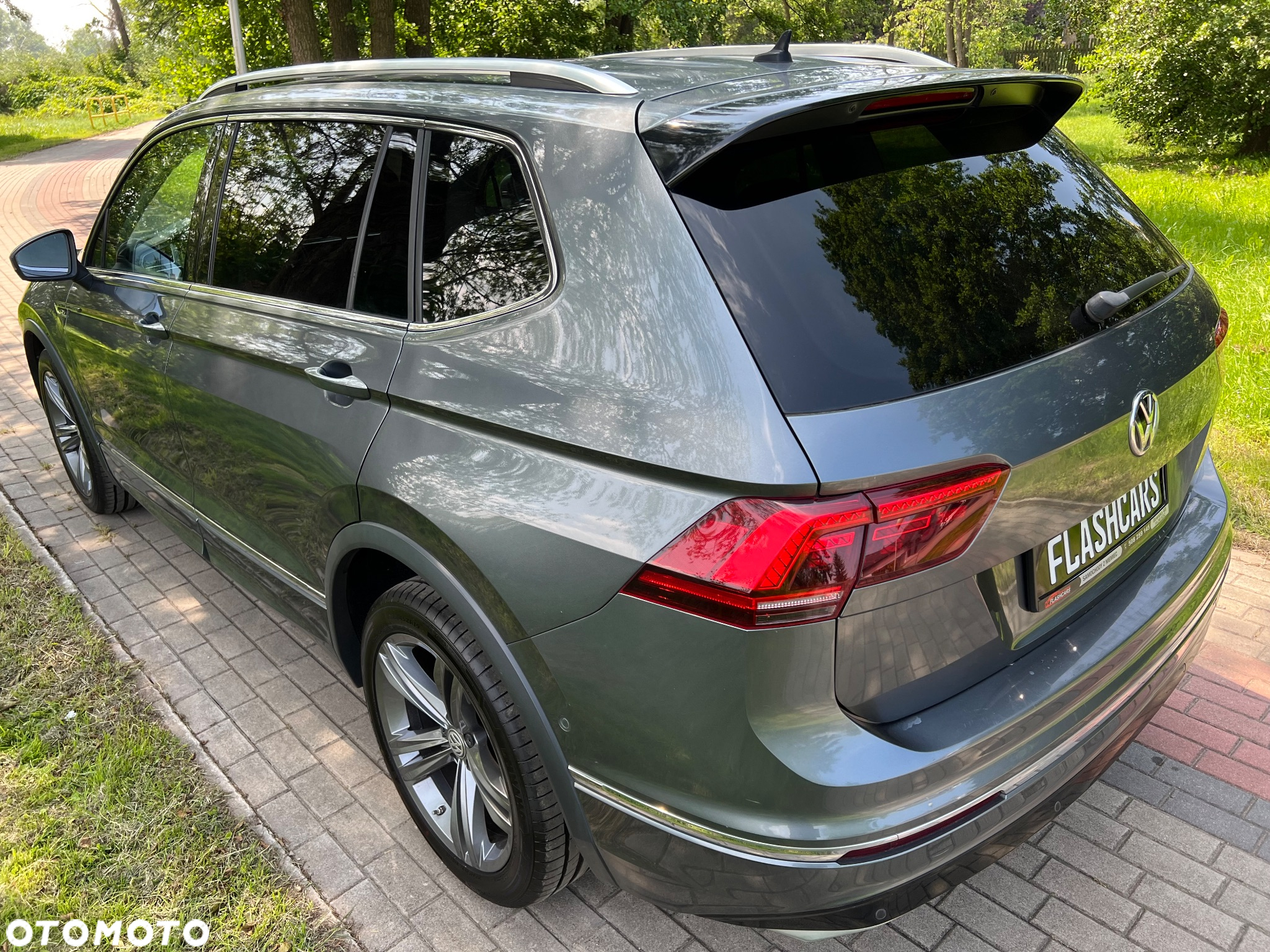 Volkswagen Tiguan 2.0 TDI SCR 4MOTION DSG Highline - 37