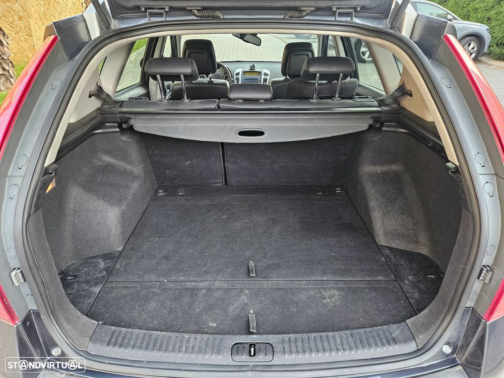 Kia Ceed SW 1.6 CRDi TX ISG - 14