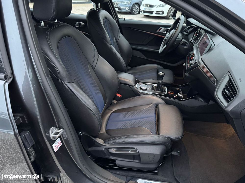 BMW 116 d Pack Desportivo M - 47