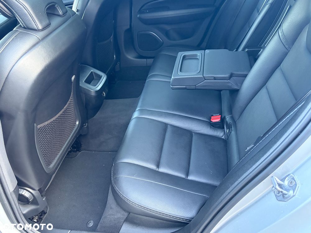 Volvo V60 Cross Country D4 AWD Geartronic Pro - 8