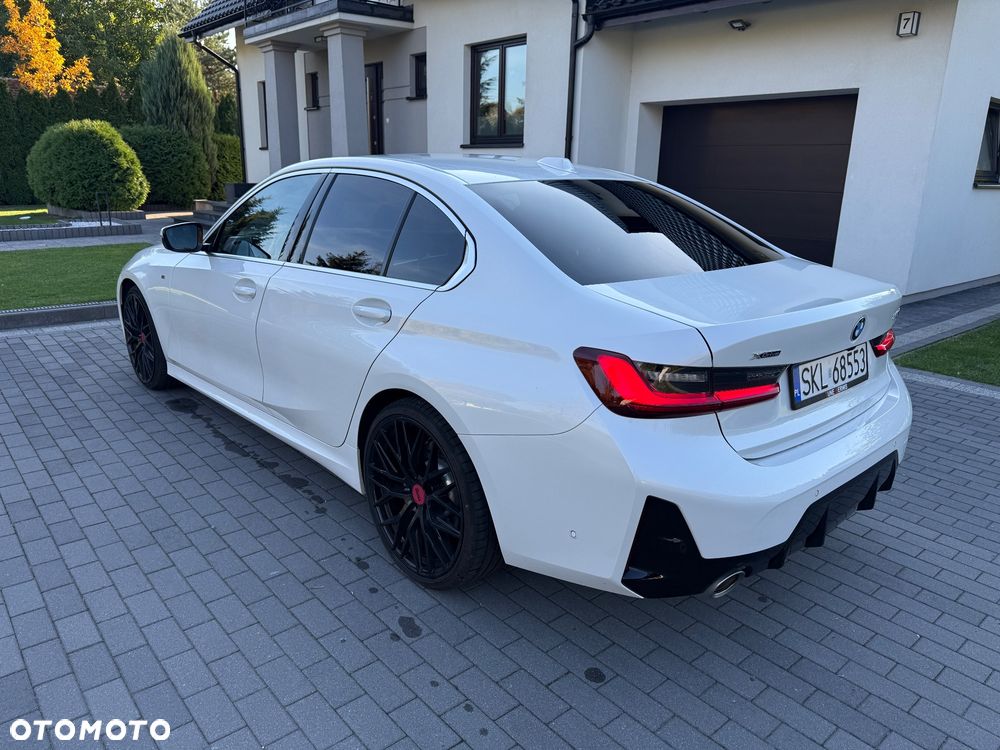 BMW Seria 3 330i M Sport sport - 9