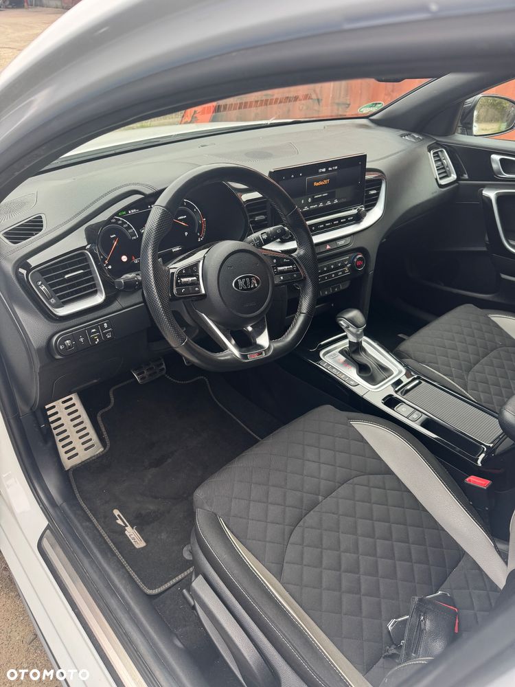 Kia ProCeed 1.6 CRDi Eco-Dynamics+ (48V Mild-Hybrid) DCT7 GT LINE - 18