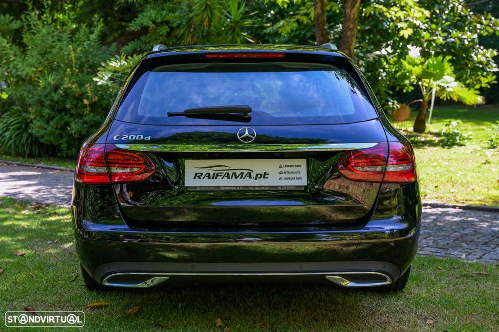 Mercedes-Benz C 200 - 11
