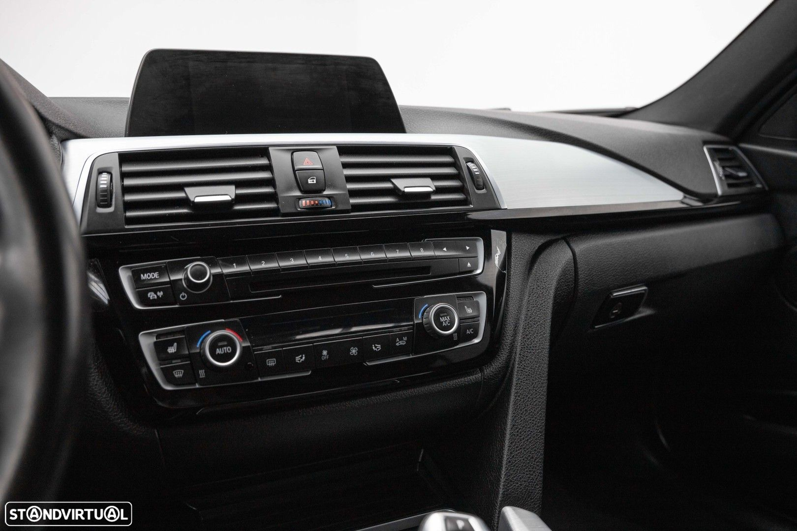 BMW 318 d Touring Pack M Auto - 24