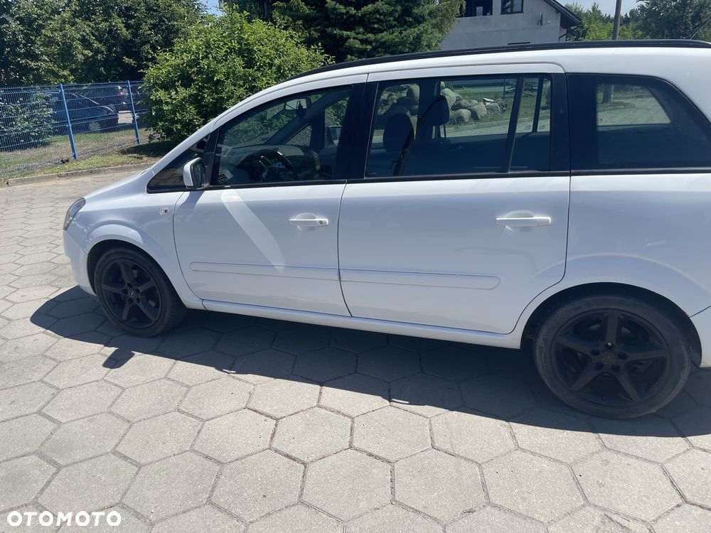 Opel Zafira - 3