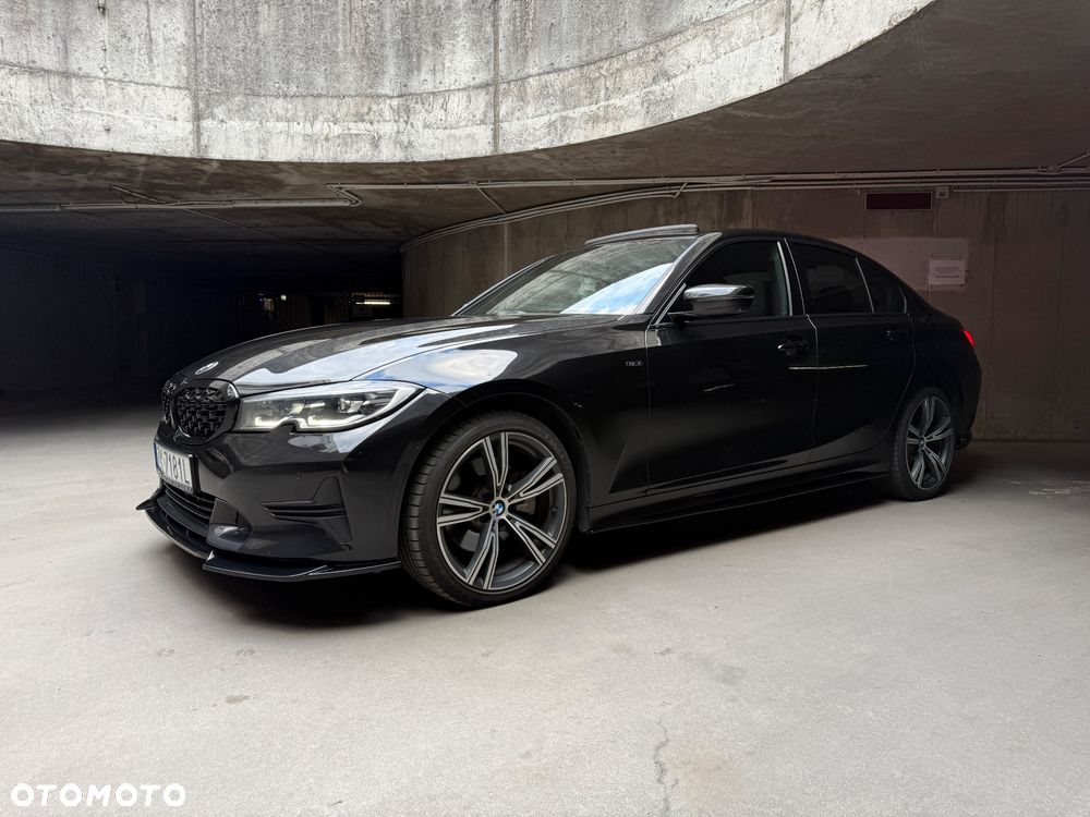BMW Seria 3 330i Luxury Line sport - 1